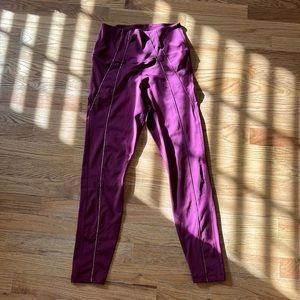 Girls size M | Nike Dri-Fit leggings | Maroon